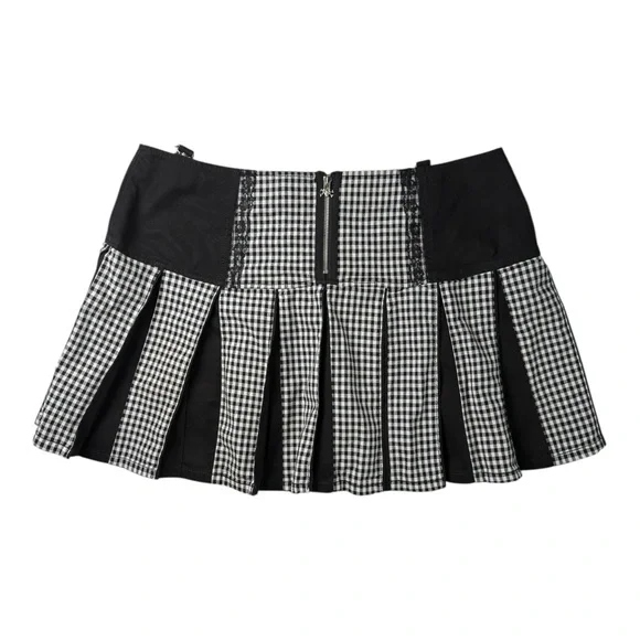 Tripp NYC Lace Detail, Plaid Mini Skirt - Picture 2 of 2